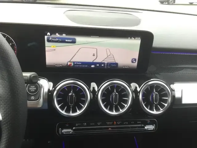 Mercedes-Benz GLB 200