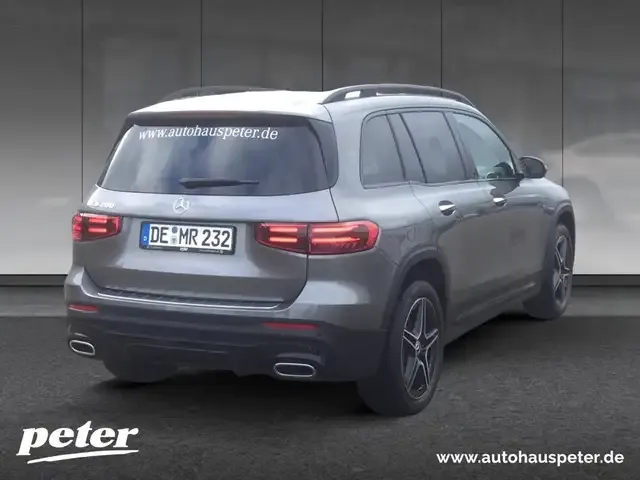 Mercedes-Benz GLB 200