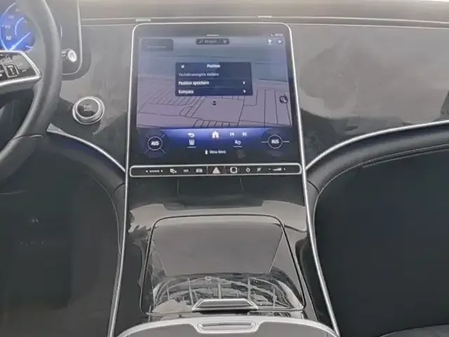 Mercedes-Benz EQE 300