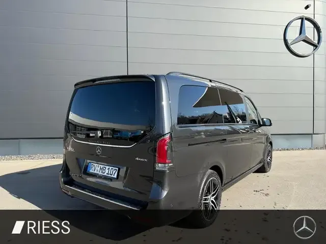 Mercedes-Benz V 300