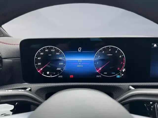 Mercedes-Benz CLA 180