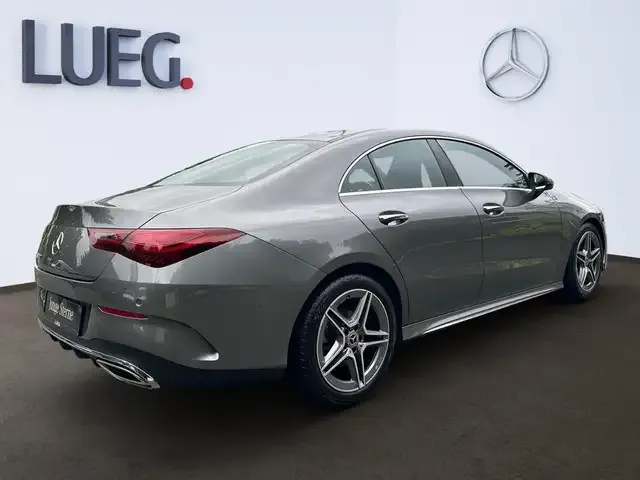 Mercedes-Benz CLA 180