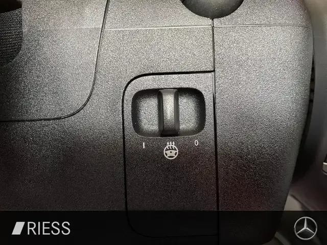 Mercedes-Benz CLA 220