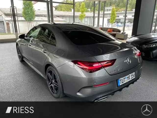 Mercedes-Benz CLA 220