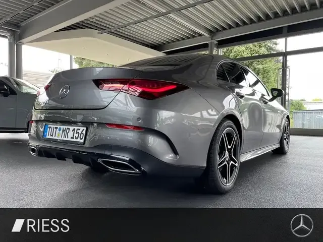 Mercedes-Benz CLA 220