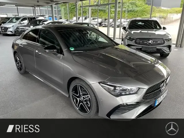 Mercedes-Benz CLA 220