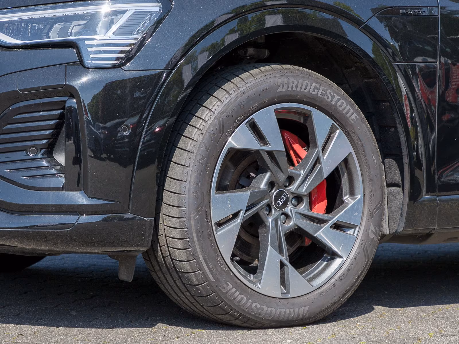 Audi Q8 e-tron