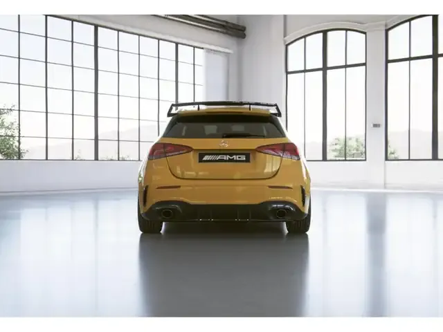 Mercedes-Benz A 35 AMG