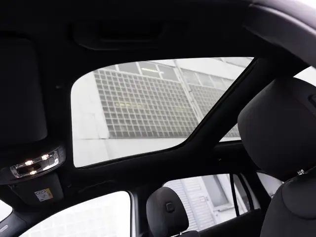 Mercedes-Benz GLA 220