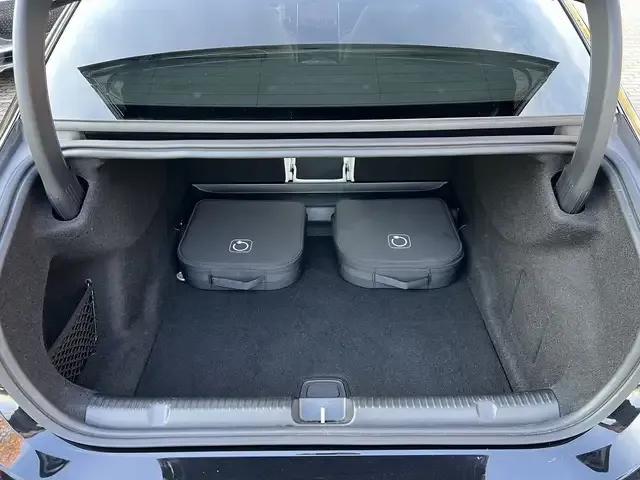 Mercedes-Benz EQE 350