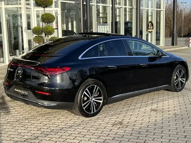 Mercedes-Benz EQE 350