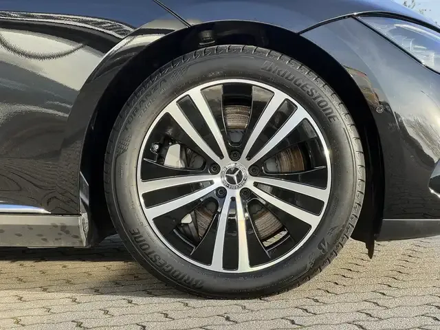 Mercedes-Benz EQE 350