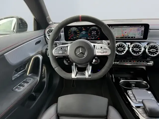Mercedes-Benz CLA 45 AMG