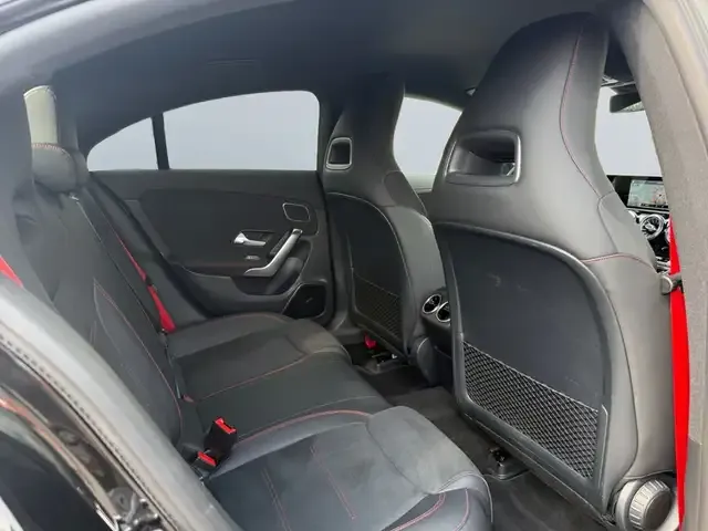 Mercedes-Benz CLA 45 AMG