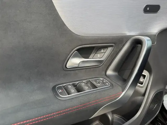 Mercedes-Benz CLA 45 AMG
