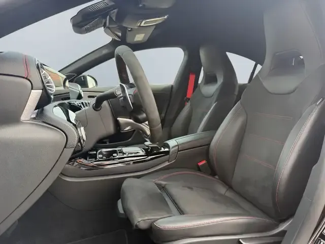 Mercedes-Benz CLA 45 AMG