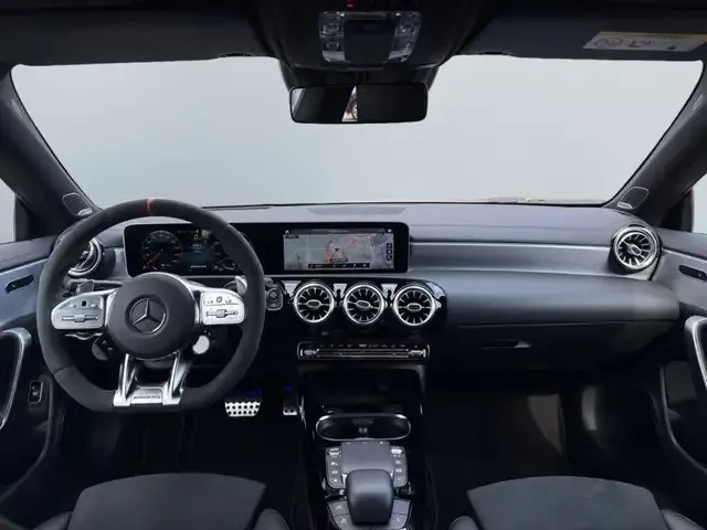 Mercedes-Benz CLA 45 AMG