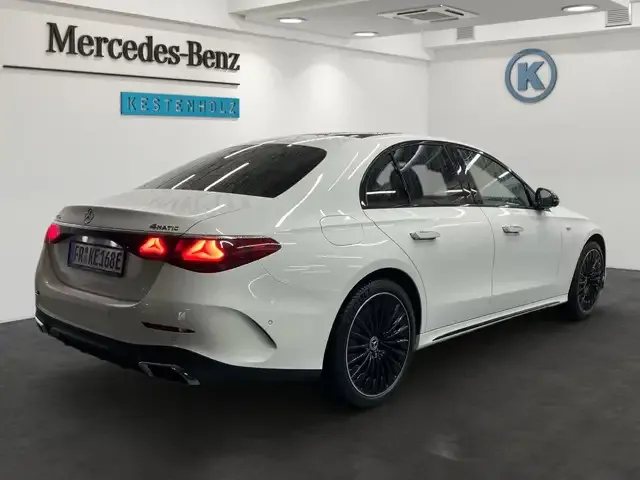 Mercedes-Benz E 300