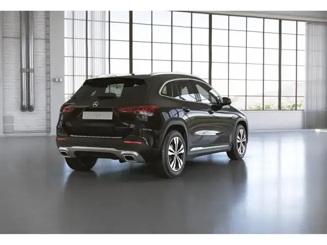 Mercedes-Benz GLA 200
