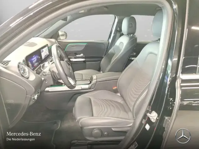 Mercedes-Benz EQB 300