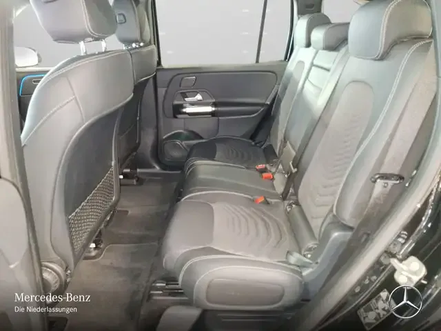 Mercedes-Benz EQB 300