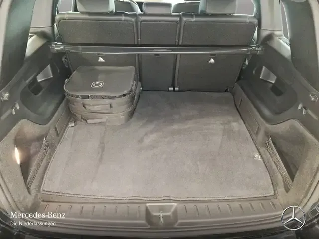 Mercedes-Benz EQB 300