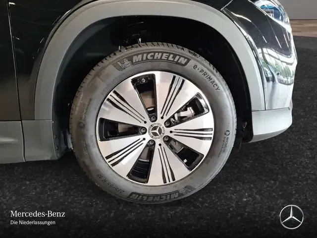 Mercedes-Benz EQB 300
