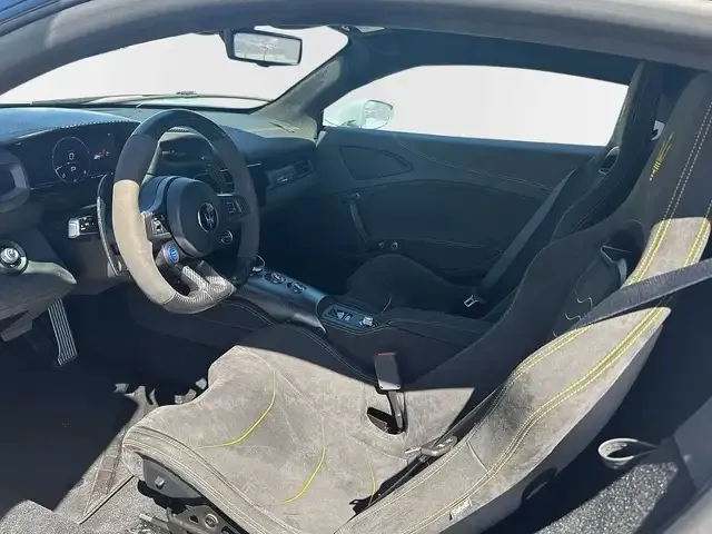 Maserati MC20