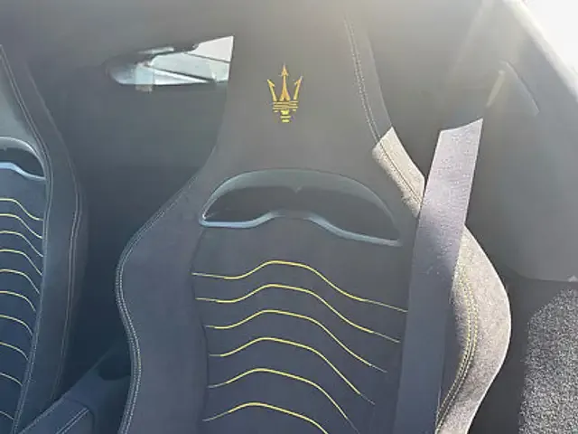 Maserati MC20