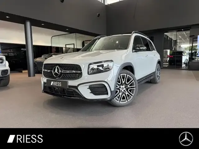 Mercedes-Benz GLB 250