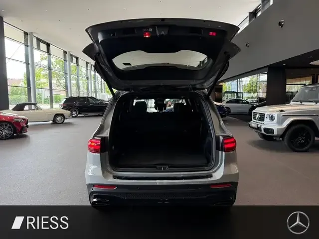 Mercedes-Benz GLB 250