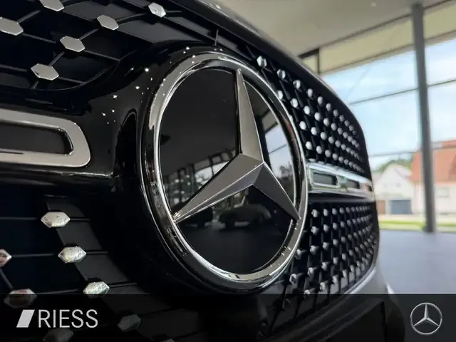 Mercedes-Benz GLB 250