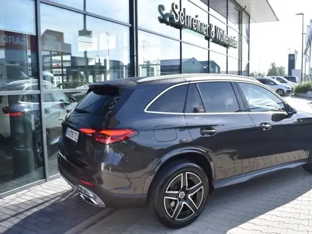 Mercedes-Benz GLC 220