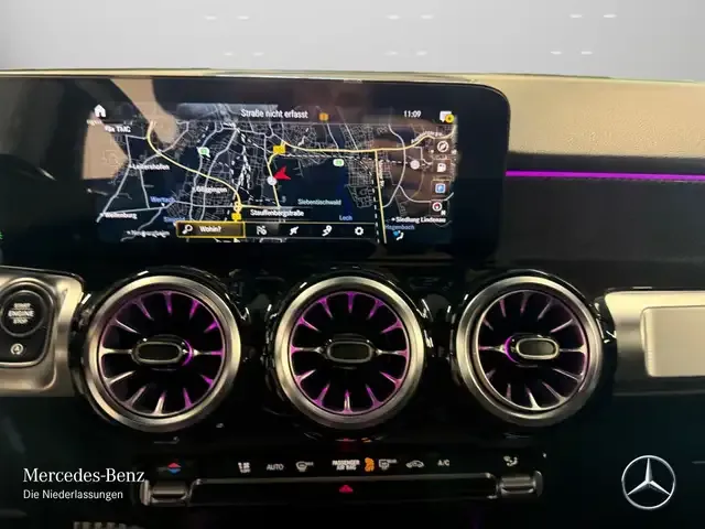 Mercedes-Benz GLB 200