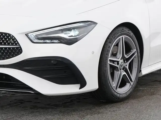 Mercedes-Benz CLA 180