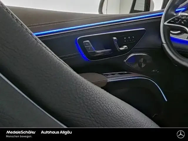 Mercedes-Benz EQS SUV