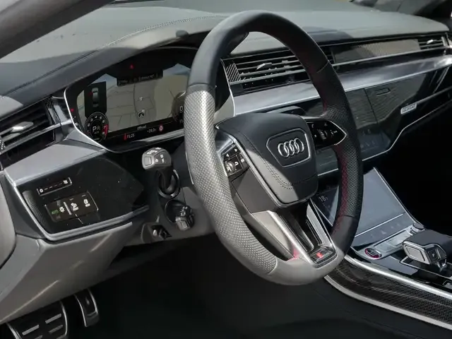 Audi S8