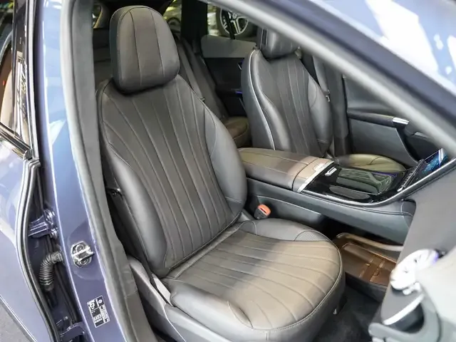 Mercedes-Benz EQE 350