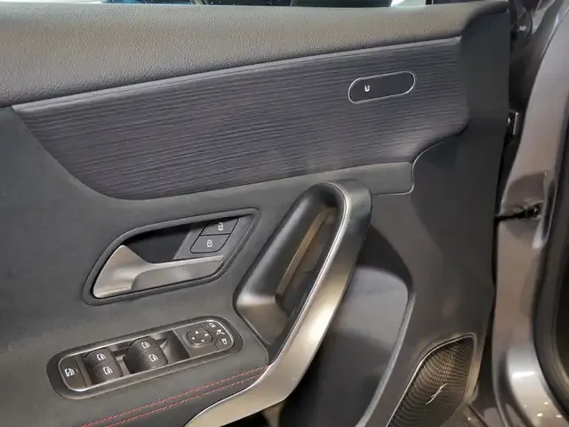 Mercedes-Benz A 35 AMG