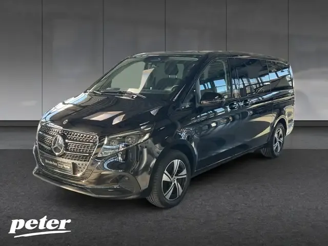 Mercedes-Benz V 220