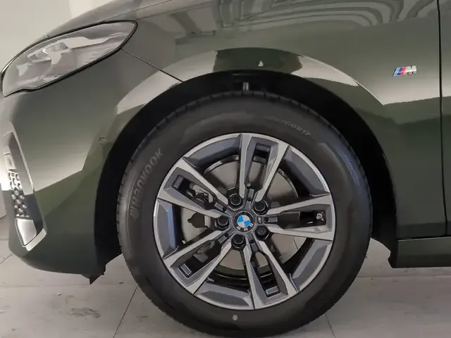 BMW 216
