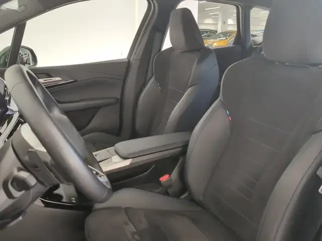 BMW 216