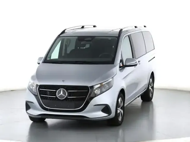 Mercedes-Benz V 220