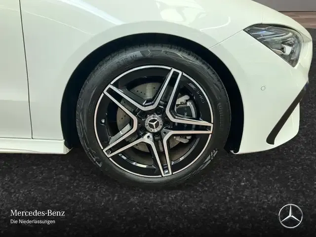 Mercedes-Benz CLA 200