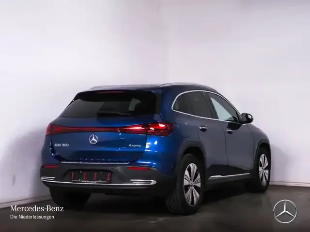 Mercedes-Benz EQA 300