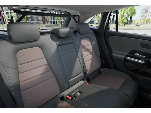 Mercedes-Benz EQA 300