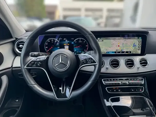 Mercedes-Benz E 300