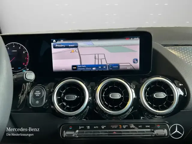 Mercedes-Benz B 200