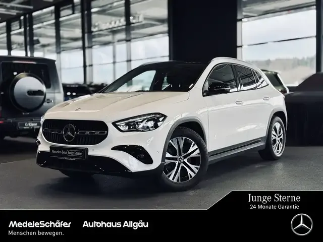 Mercedes-Benz GLA 220