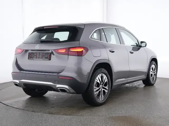 Mercedes-Benz GLA 250